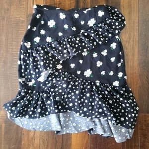 Flowy patterned skirt